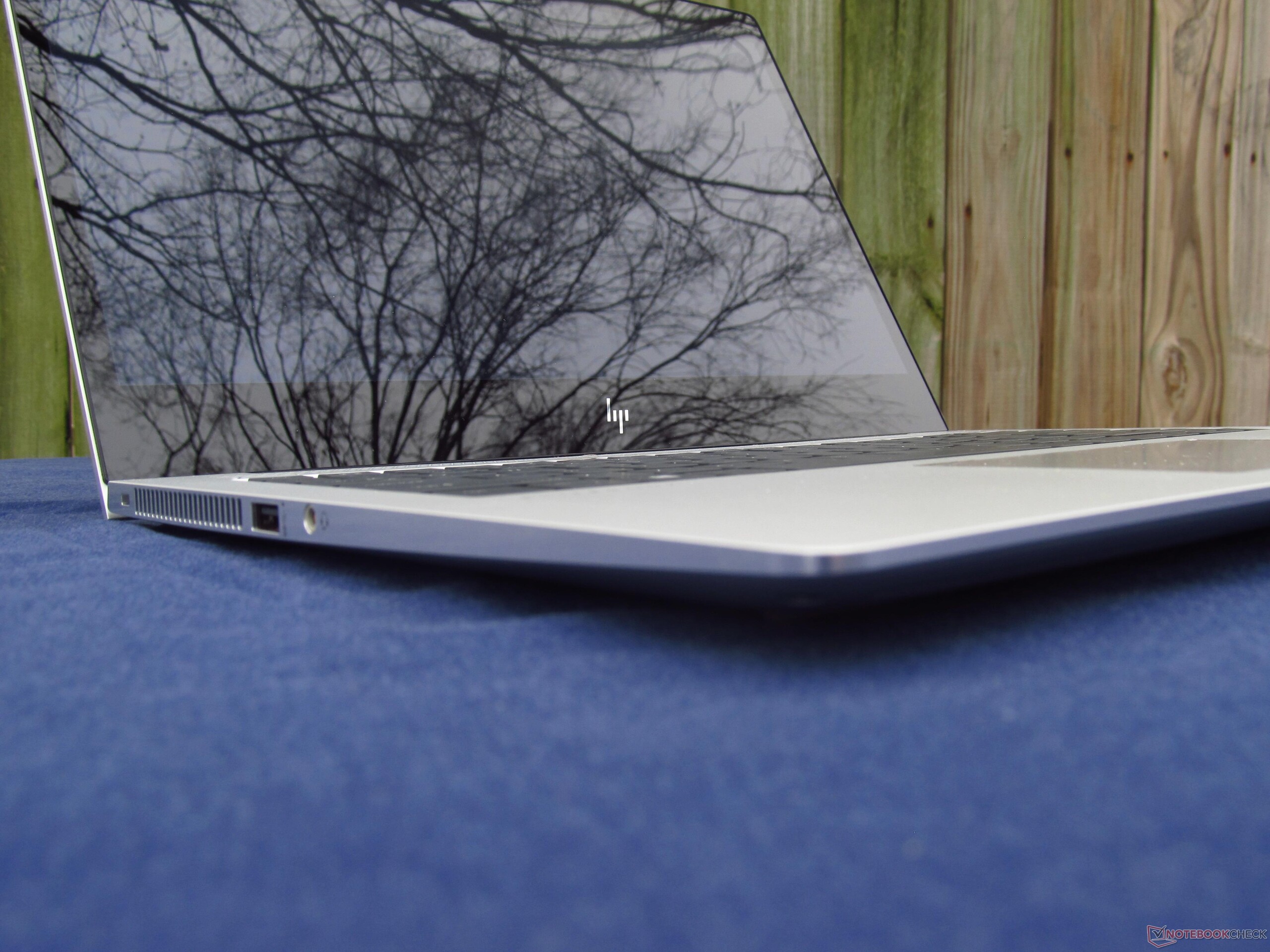 HP EliteBook 1040 G4 - صورة 5 - إتش بي